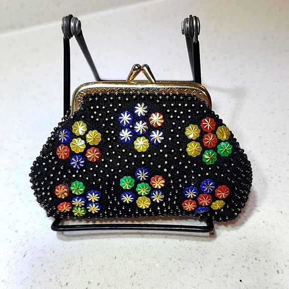 Vintage Beaded Coin purse. - Picture 2 of 9